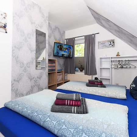 Ferienwohnung Ankerplatz Im Gaestehaus Kock Neuharlingersiel Esterno foto